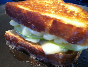moroccan_twist_brie_apple_grilled_cheese