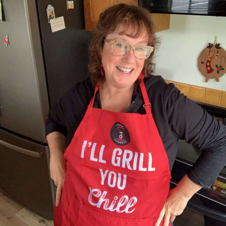 picture of Jennifer wearing the apron